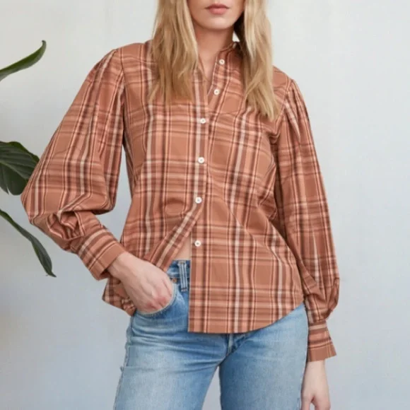 Lizbeth Button Up Top
Billie the Label - Picture 3 of 7